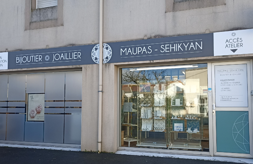 Image d'un panneau enseigne